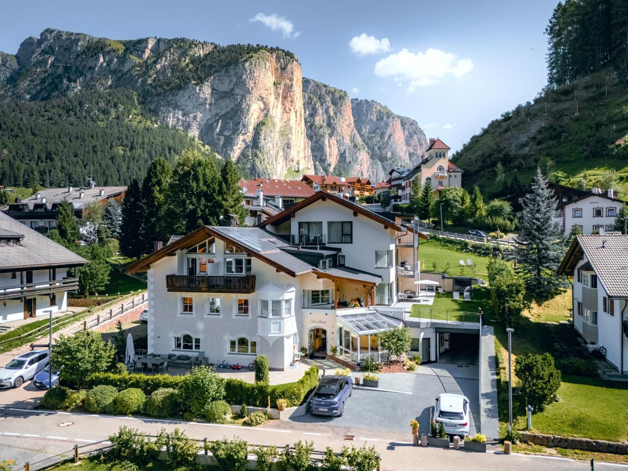 Villa David Dolomites Selva di Val Gardena Exterior photo
